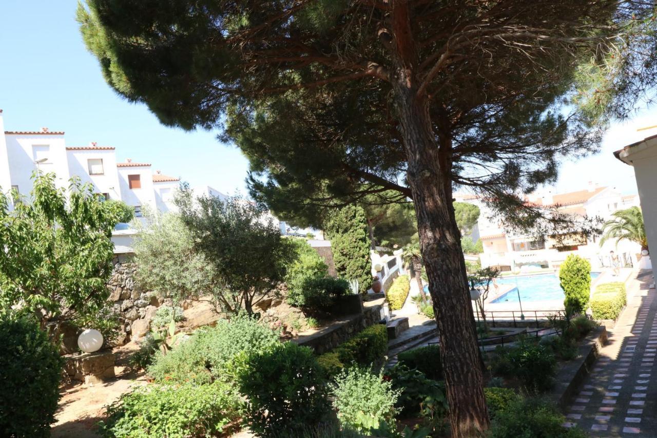 Ferienwohnung Jardins III B 2 - Piso Con Vista Al Mar Y Piscina Roses Exterior foto